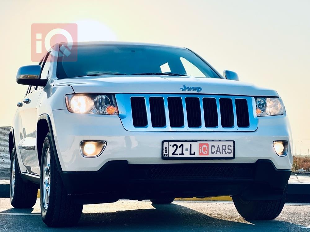 جیپ گراند شیرۆکی